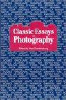 Classic Essays on Photography -- Bok 9780918172082