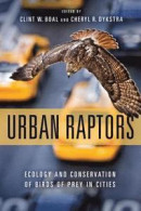 Urban Raptors -- Bok 9781610918404