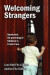 Welcoming Strangers -- Bok 9781412862769